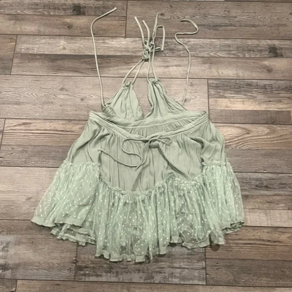 Halter dress - Picture 2 of 3